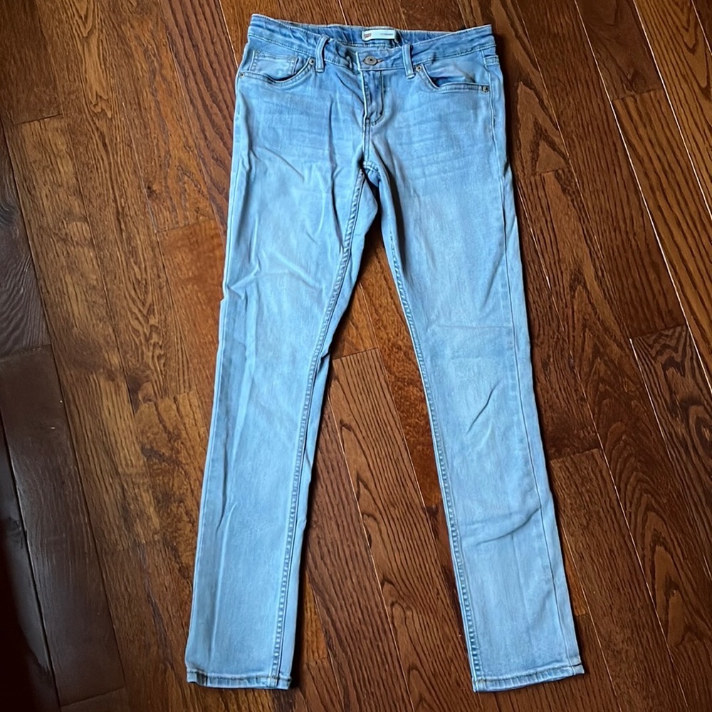 Levi and Strauss girls skinny jeans. Girls 16 regular.